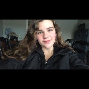 Meet your Posher, Caroline